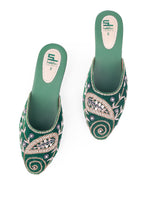 Ladies green mules 08484