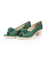 Ladies green shoes 08611