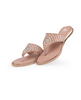 ladies peach flat chappals 103546