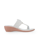 ladies heel white chappals 107584