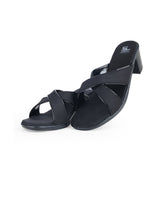 Ladies black Heel Chappal 18269