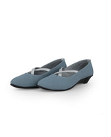 Ladies gray shoes 23557