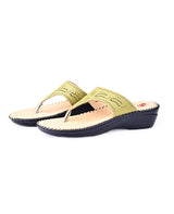ladies leather comfort green chappals 24052