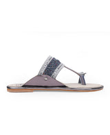 LADIES KOLAPURI GRAY CHAPPAL 25520