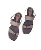 Ladies flat brown sandals 107548