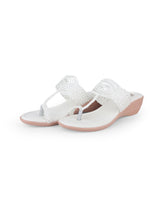 ladies heel white chappals 107584