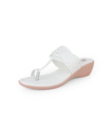ladies heel white chappals 107584