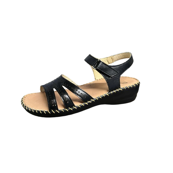 Skoll Women Low Heels Sandals at Rs 150/pair in New Delhi | ID: 15974859948