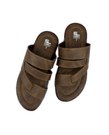 Men's brown chappals 18520