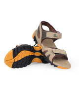 Men's tan floaters 207709
