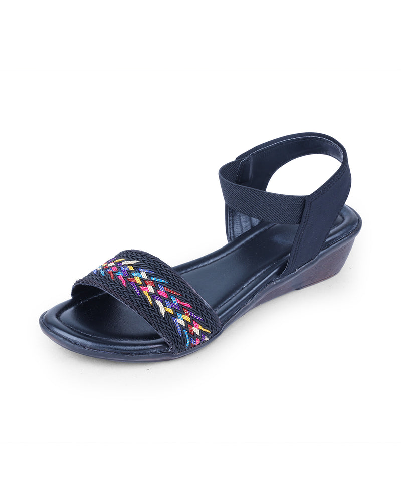 Blue golden Daily Wear Ladies Flat Sandals, Size: Mix at Rs 165/pair in  Jaipur