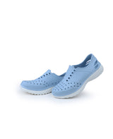 ALL WEATHER WASHABLE LADIES SHOE 22398
