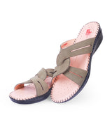 Ladies leather comfort green chappals 24058