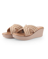 Ladies partywear golden heel chappal 28013