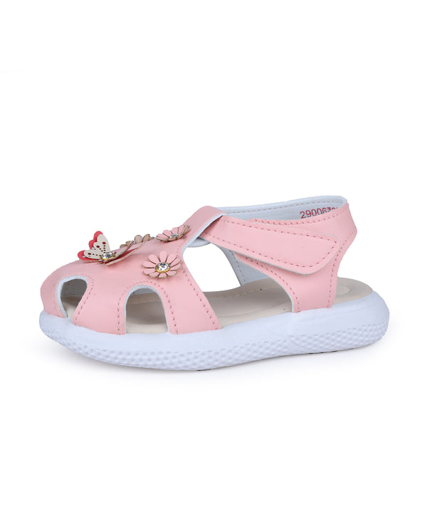 Discover 127+ cute little girl sandals latest