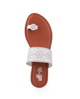 LADIES FLAT BEIGE CHAPPALS 66654