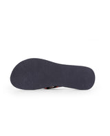 Ladies flip flip black chappals 107434