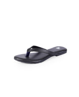 ladies flat black chappals 17040